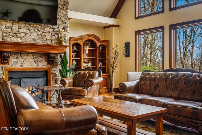 4164 Burning Tree Ln, Sevierville, TN 37862