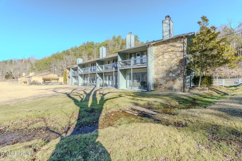 4164 Old Webb Creek Rd #APT 5, Pittman Center, TN 37738