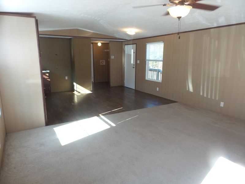 417 370, Luttrell, TN 37779