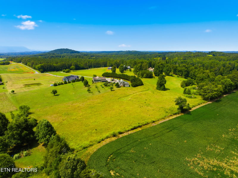 417 County Road 788, Etowah, TN 37331