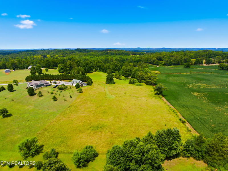 417 County Road 788, Etowah, TN 37331