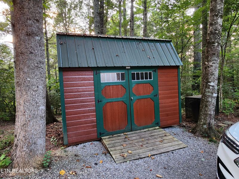 417 Lawson Rd, Townsend, TN 37882