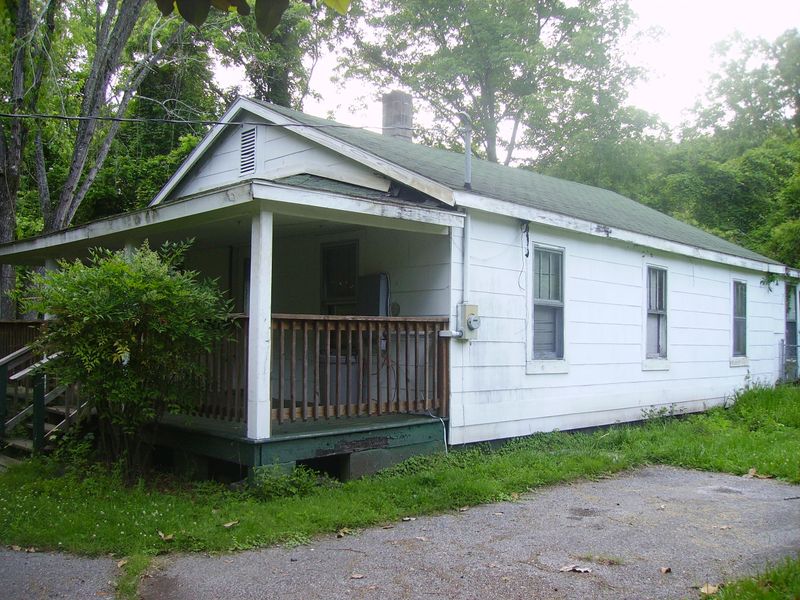 417 N Hewitt Ave, Rockwood, TN 37854