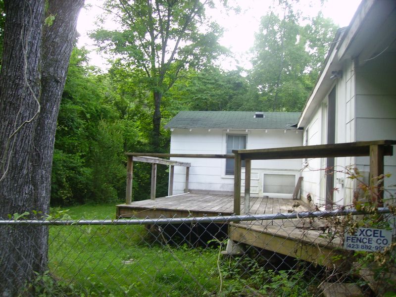 417 N Hewitt Ave, Rockwood, TN 37854