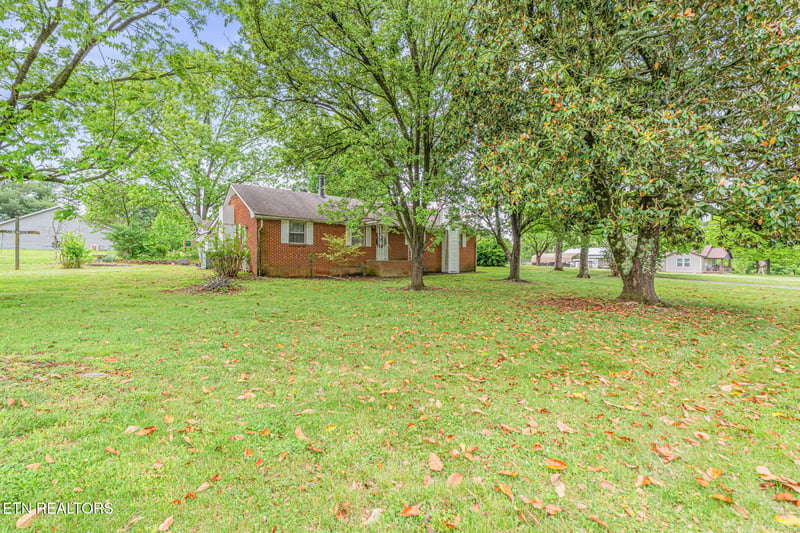 417 Tennessee Ave, Greenback, TN 37742