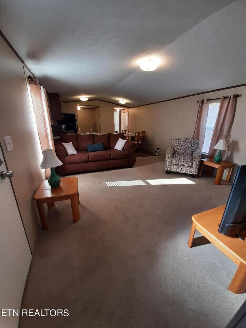 4171 Bob Thompson Rd, Maryville, TN 37803