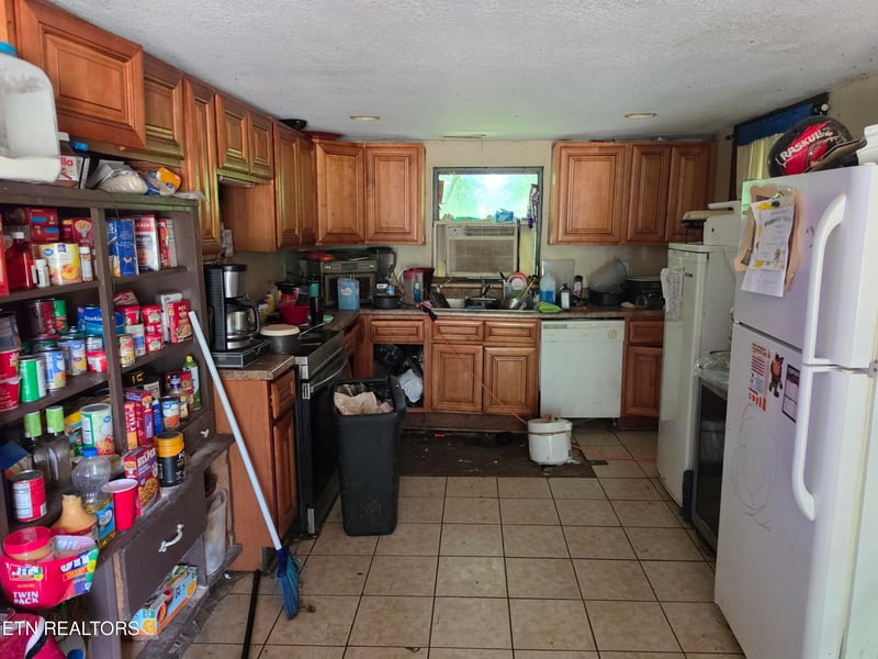 4178 Bent Road Rd, Kodak, TN 37764