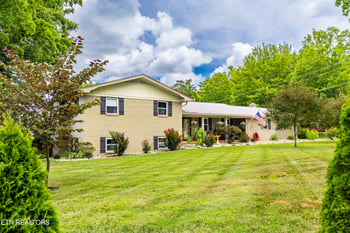 418 Belle Meade Dr, Maryville, TN 37803