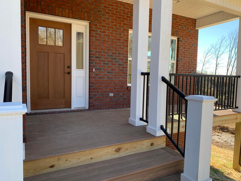 418 Brookstone Ridge Dr, Clinton, TN 37716