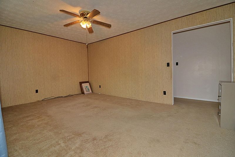418 Carson Rd, Helenwood, TN 37755
