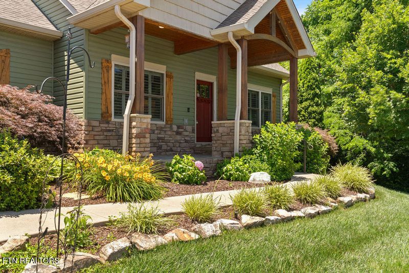 418 Cheeyo Pl, Loudon, TN 37774