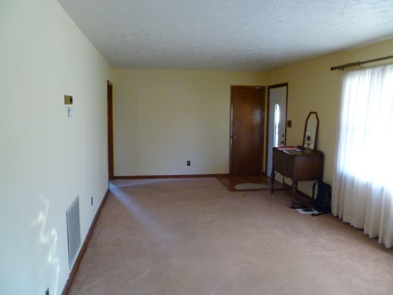 418 Hicks Cir, Clinton, TN 37716