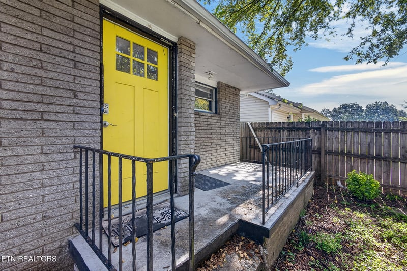 418 Taliwa Dr, Knoxville, TN 37920