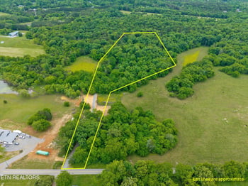 4181 Lowes Ferry Rd, Louisville, TN 37777