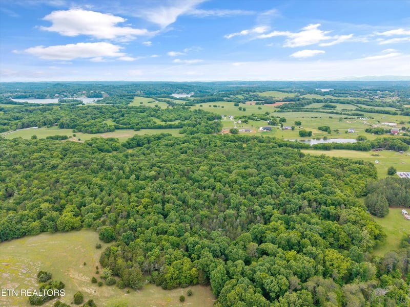 4181 Lowes Ferry Rd, Louisville, TN 37777
