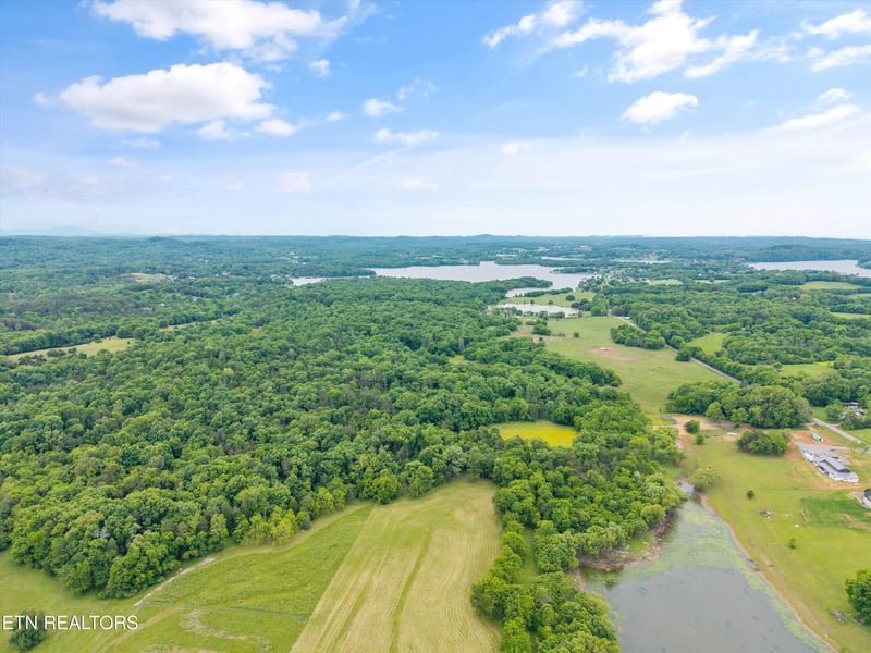 4181 Lowes Ferry Rd, Louisville, TN 37777