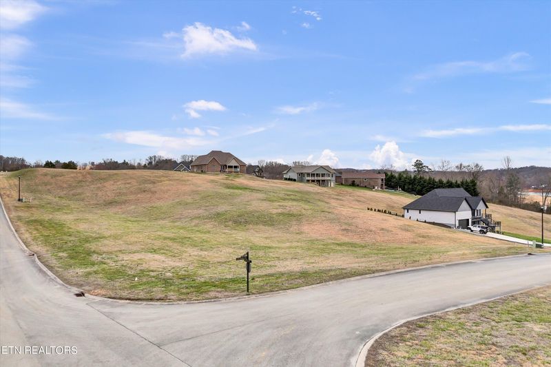 4182 Lake Meadow Ln, Morristown, TN 37814