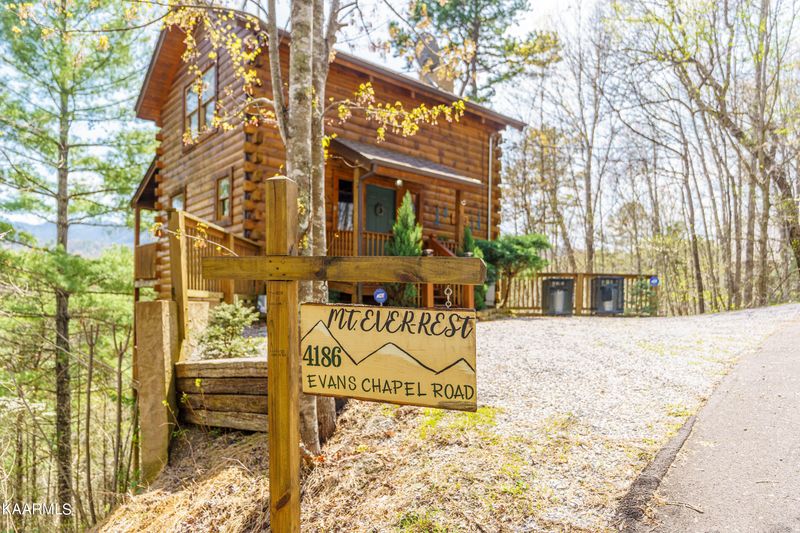 4186 Evans Chapel Rd, Sevierville, TN 37876