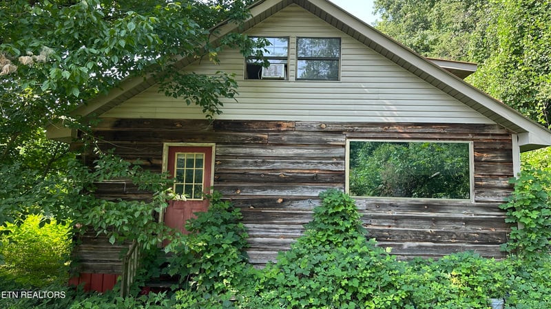 419 Ashe Cabin Hollow Rd, Harriman, TN 37748