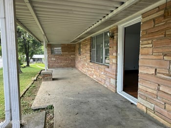 419 Carlock Ave, Harriman, TN 37748