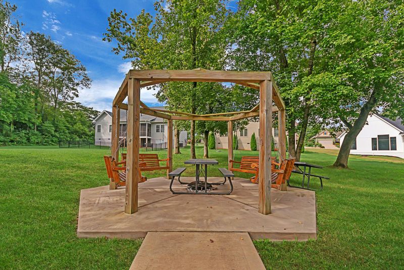419 Cheeyo Pl, Loudon, TN 37774