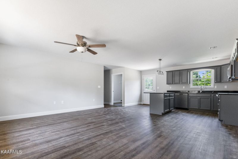 419 Mckinney Dr, Sevierville, TN 37876