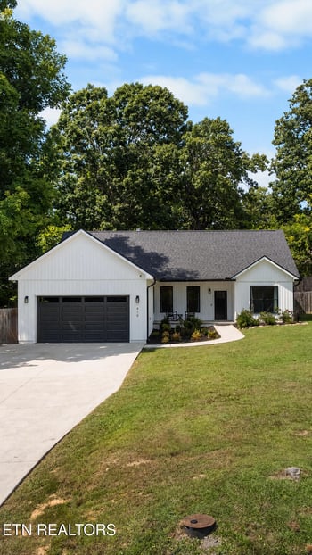 419 Watauga Dr, Knoxville, TN 37918
