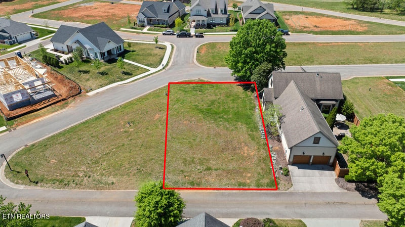 419 Wildcat Run Dr, Loudon, TN 37774