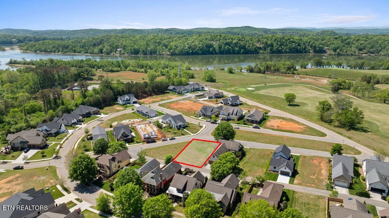 419 Wildcat Run Dr, Loudon, TN 37774