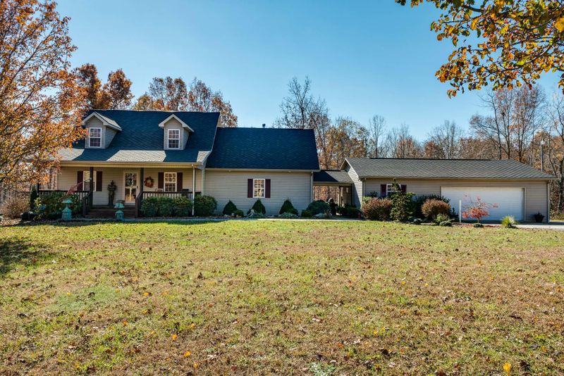 4192 Glade Creek Rd, Sparta, TN 38583