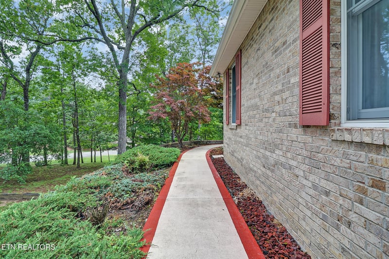 42 Havenridge Pl, Crossville, TN 38558