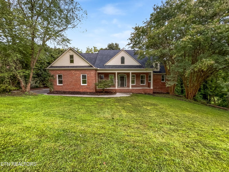 42 Palisades Pkwy, Oak Ridge, TN 37830