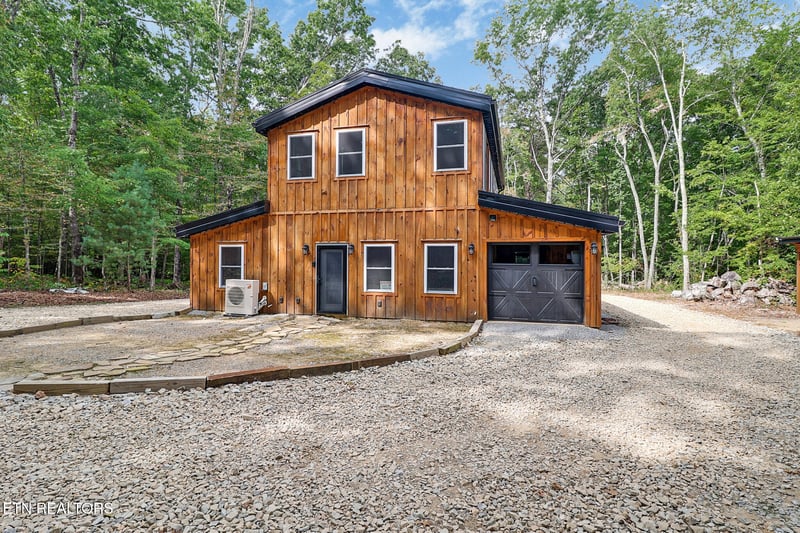 42 Staley Way, Crossville, TN 38555