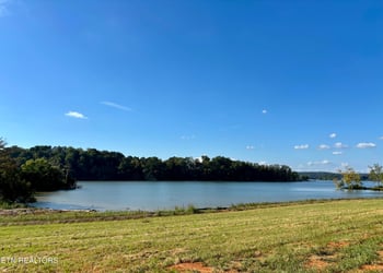 420 Arcadia Peninsula Way, Knoxville, TN 37922