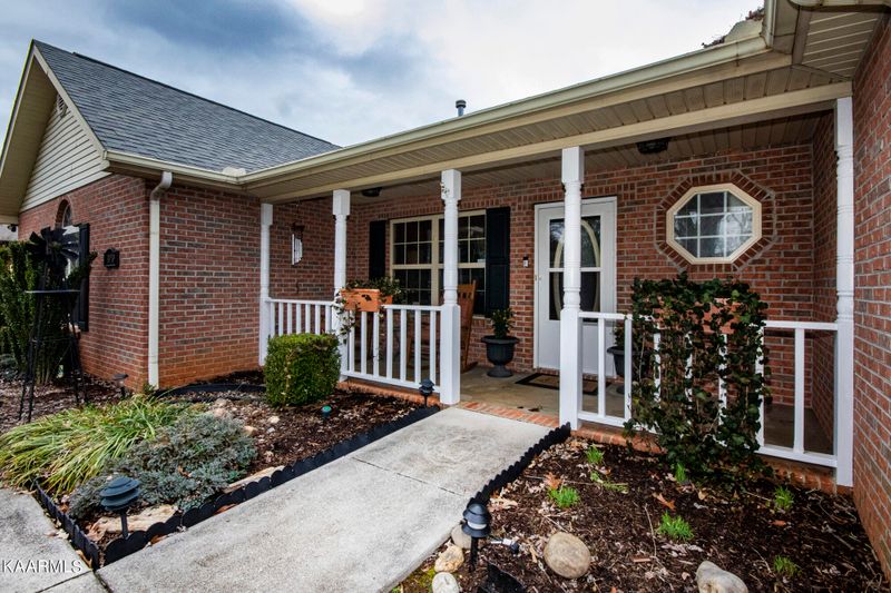 420 Chilhowee School Rd, Seymour, TN 37865