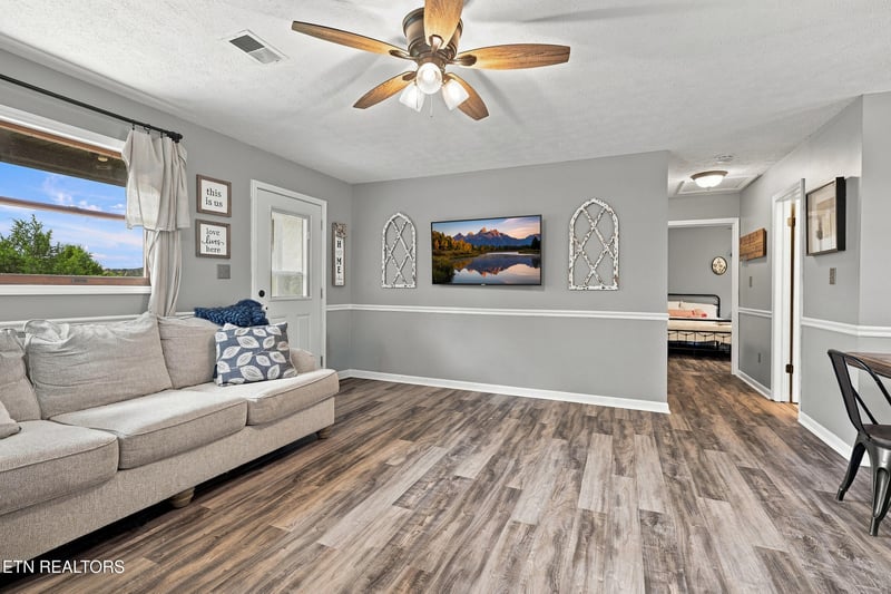 420 Hayes Dr, Kodak, TN 37764