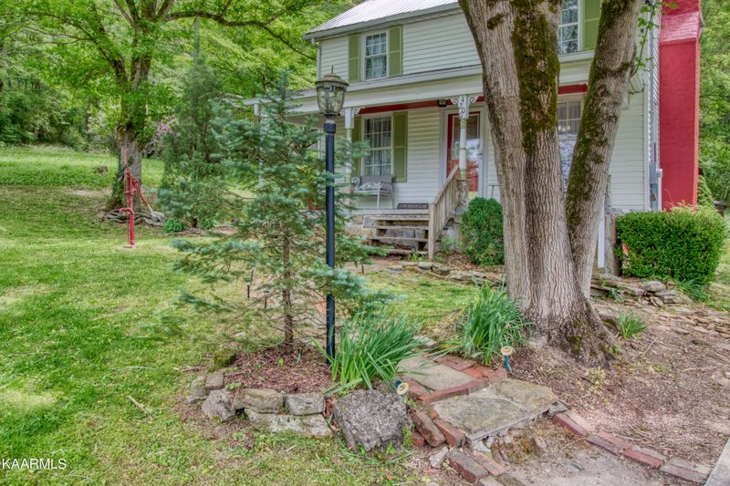 4200 Brown Gap Rd, Knoxville, TN 37918