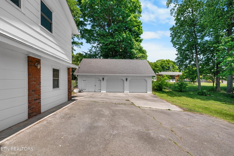4201 Pleasantwood Dr, Knoxville, TN 37921