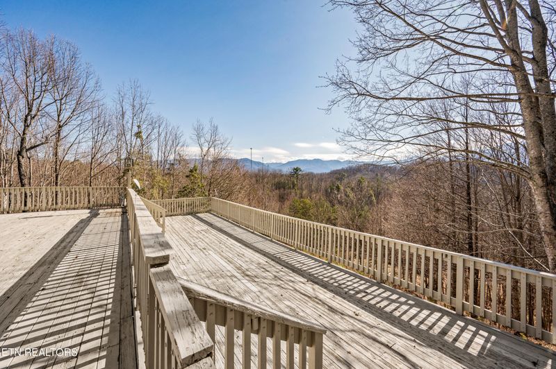 4202 Tatem Marr Way, Sevierville, TN 37876