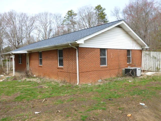 4202 Waller Ferry Rd, Lenoir City, TN 37771