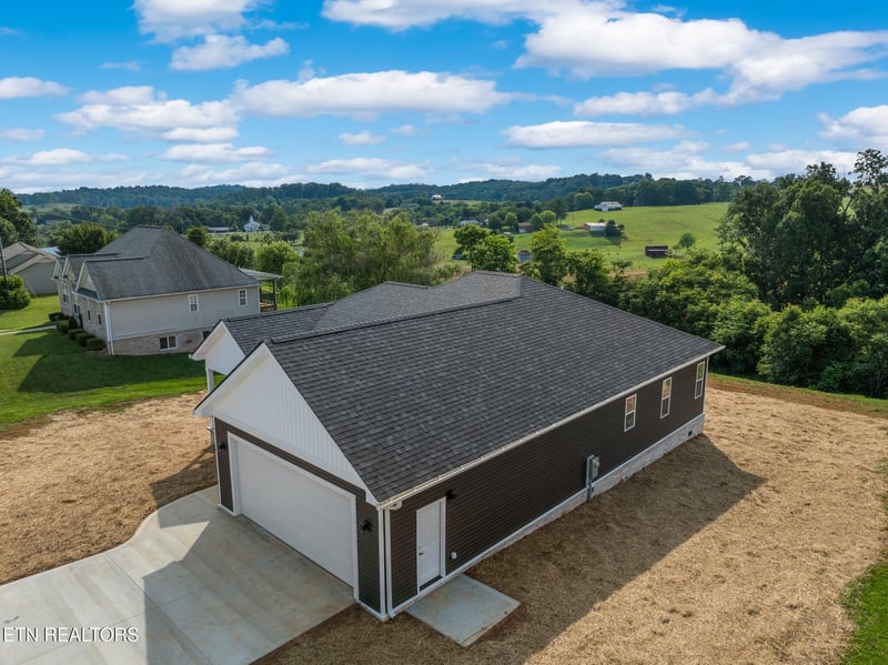 4203 Stansberry Rd, Morristown, TN 37813
