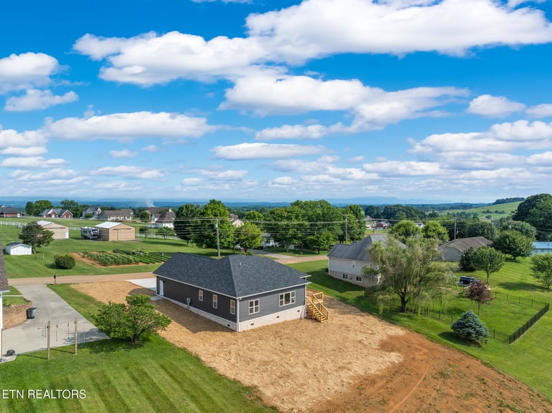 4203 Stansberry Rd, Morristown, TN 37813
