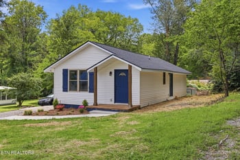 4205 Coster Rd, Knoxville, TN 37912