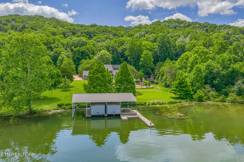 4205 Guinn Rd, Knoxville, TN 37931