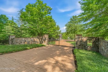 4205 Guinn Rd, Knoxville, TN 37931