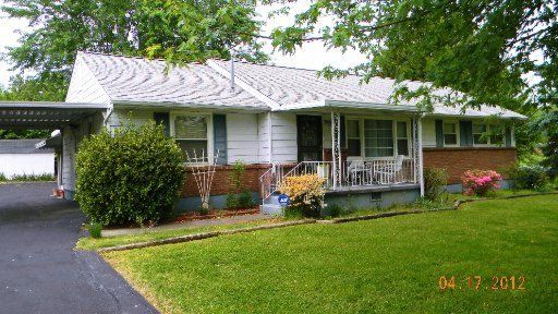 4205 Robert Love Dr, Knoxville, TN 37914