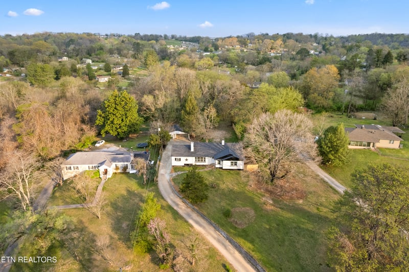 4207 Holston Hills Rd, Knoxville, TN 37914