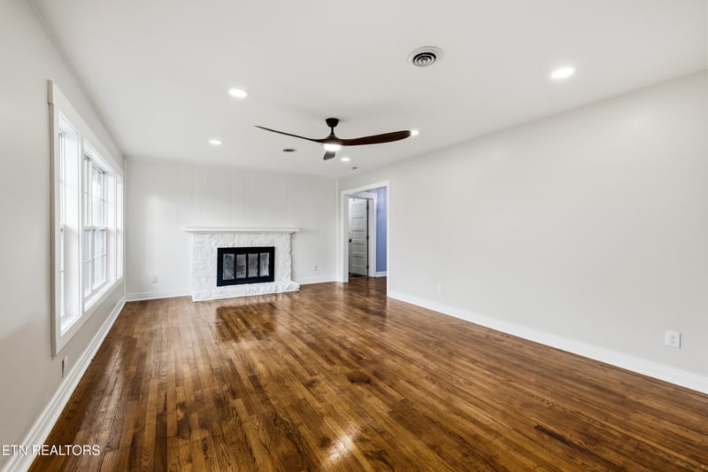 4207 Holston Hills Rd, Knoxville, TN 37914