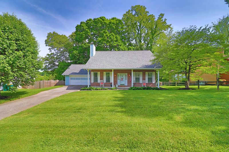 4208 Eiffel Ln, Knoxville, TN 37938