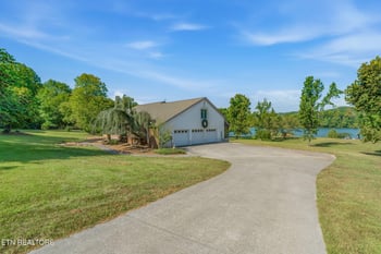 4209 Guinn Rd, Knoxville, TN 37931